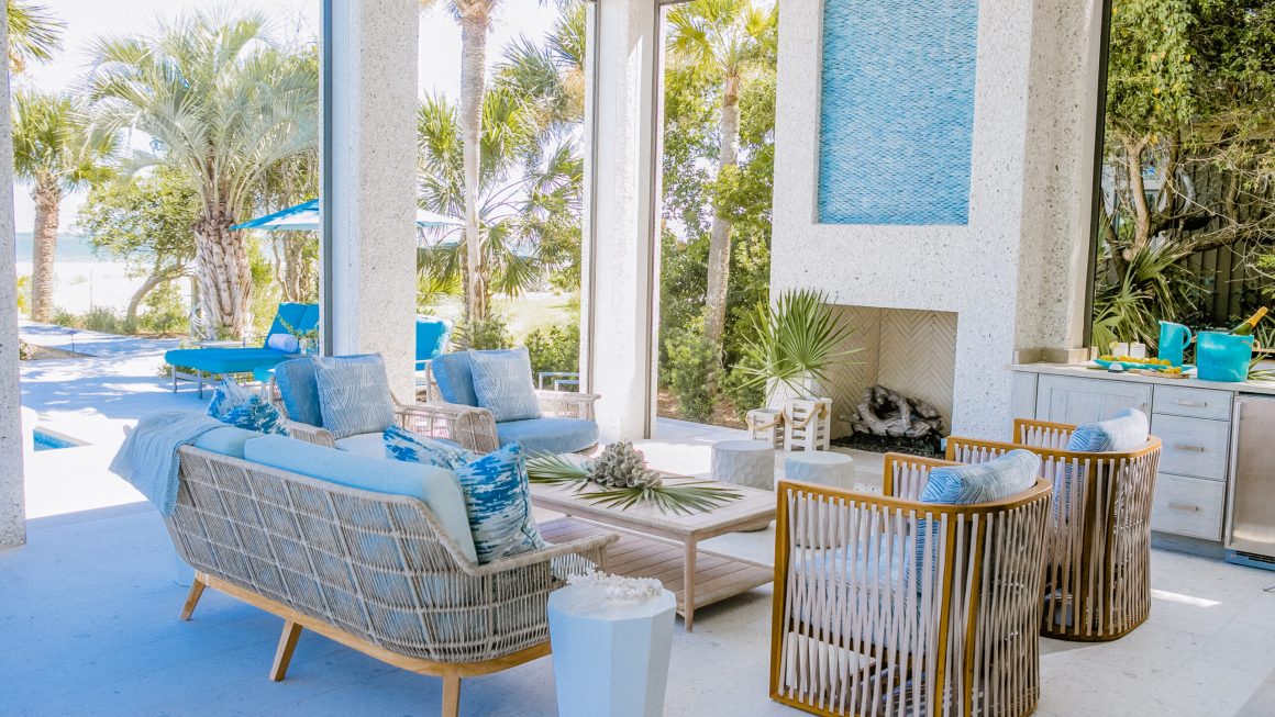 Easy and Breezy: 5 Ways on How to Decorate A Patio Like A Pro
